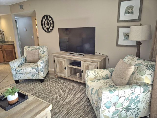 50 WOODLAKE PLACE, Oldsmar, FL 34677