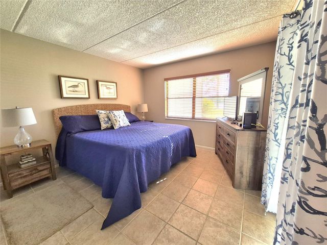 50 WOODLAKE PLACE, Oldsmar, FL 34677