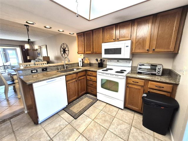 50 WOODLAKE PLACE, Oldsmar, FL 34677