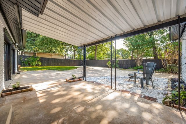 740 Bedford, Hurst, TX 76053