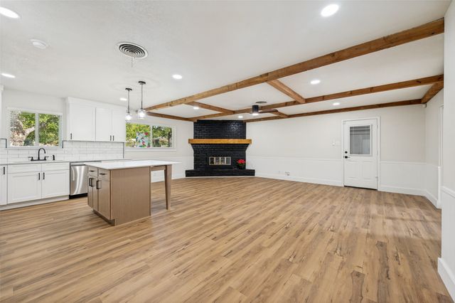 740 Bedford, Hurst, TX 76053