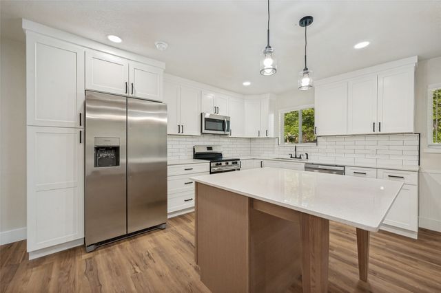 740 Bedford, Hurst, TX 76053
