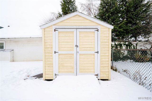 2463 South Avenue, Niagara Falls, NY 14305