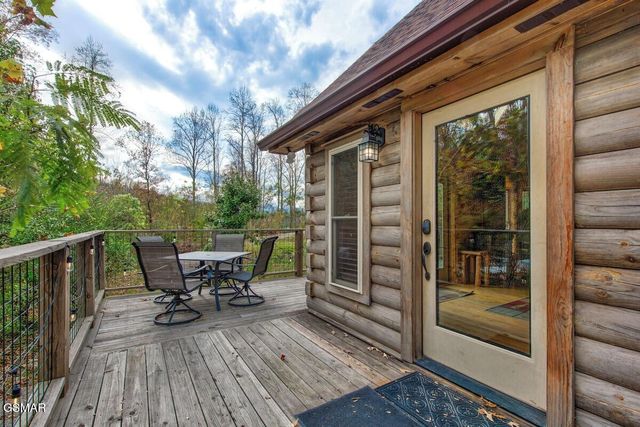 820 Crest View Drive, Gatlinburg, TN 37738