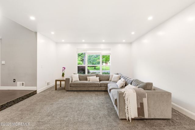 1636 Craig Road, Toms River, NJ 08753