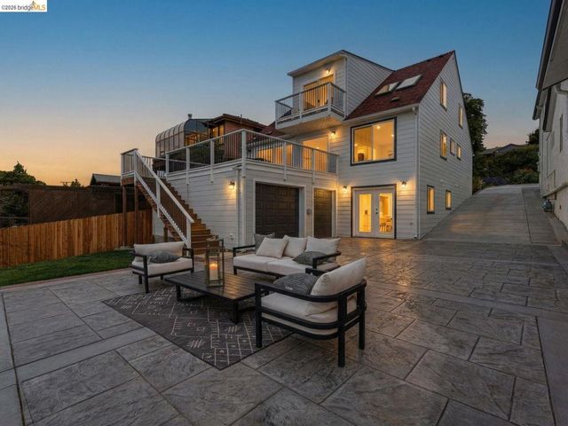 857 857 Balra Dr, El Cerrito, CA 94530