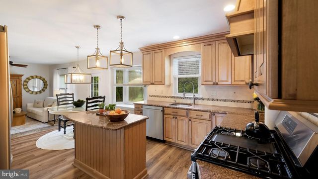 1588 MARIE CIR, Warrington, PA 18976