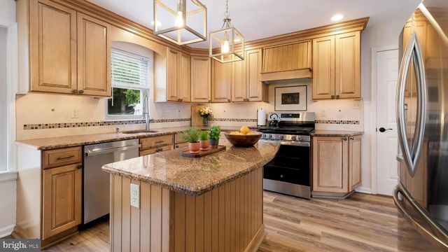 1588 MARIE CIR, Warrington, PA 18976