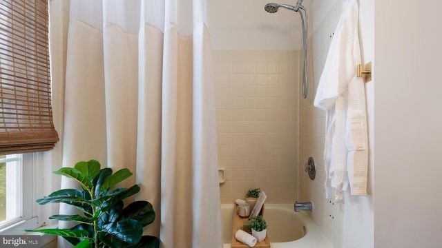 1588 MARIE CIR, Warrington, PA 18976