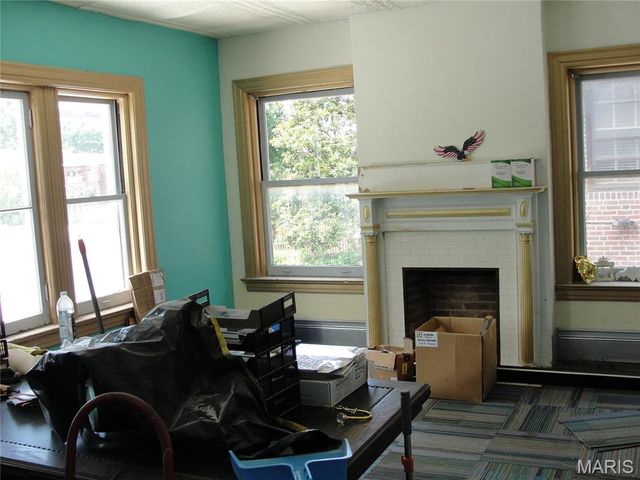 34 Waterman Place, St Louis, MO 63112