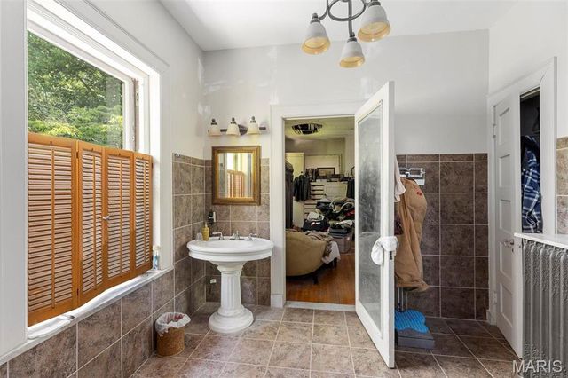 34 Waterman Place, St Louis, MO 63112