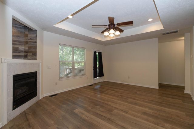 107 W Twin Oak Drive, Nixa, MO 65714