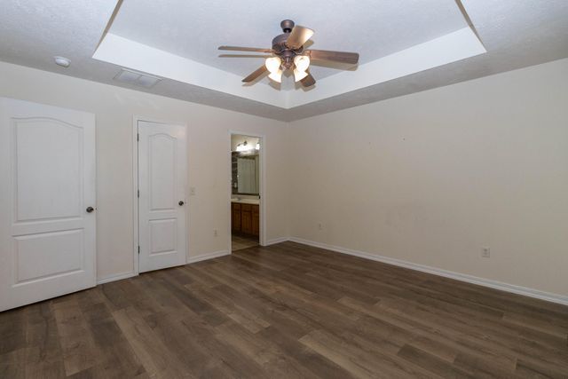 107 W Twin Oak Drive, Nixa, MO 65714