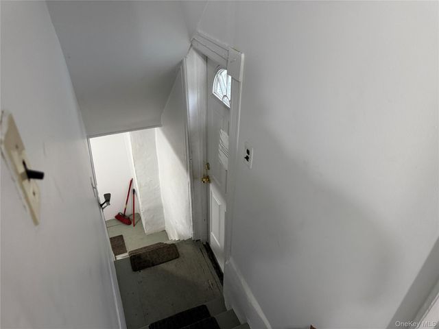 8755 114th Street, Richmond Hill, NY 11418