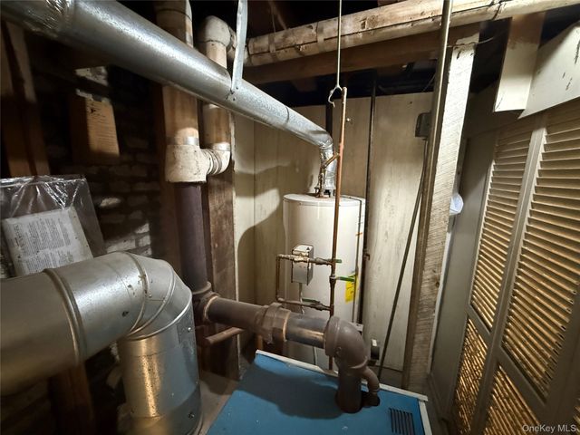 8755 114th Street, Richmond Hill, NY 11418