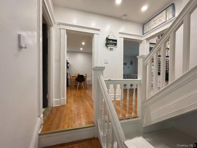 8755 114th Street, Richmond Hill, NY 11418