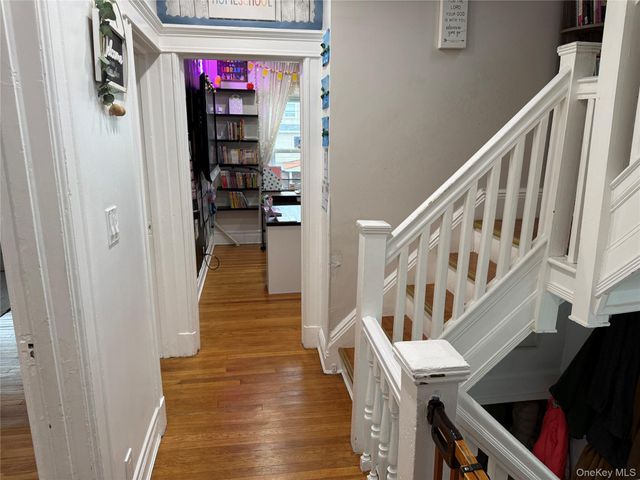 8755 114th Street, Richmond Hill, NY 11418