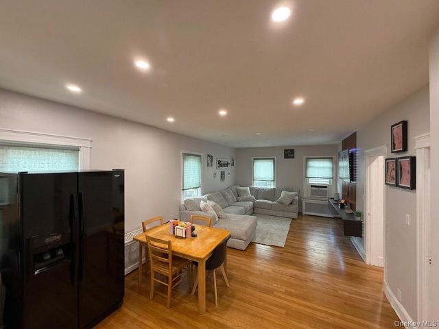 8755 114th Street, Richmond Hill, NY 11418