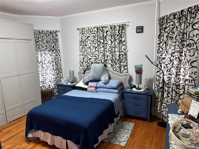 8755 114th Street, Richmond Hill, NY 11418