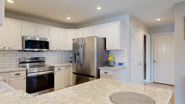 5630 Corydalis Drive, Saginaw, MI 48603