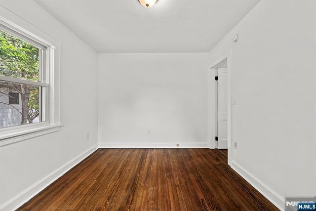 54 Chestnut Avenue, Park Ridge, NJ 07656