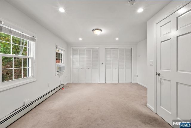 54 Chestnut Avenue, Park Ridge, NJ 07656