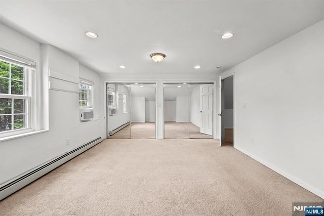 54 Chestnut Avenue, Park Ridge, NJ 07656