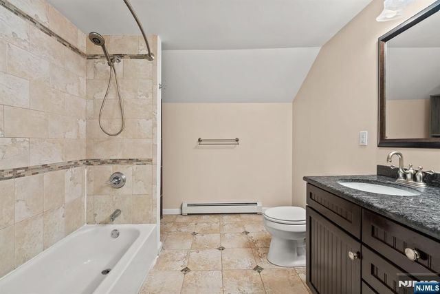 54 Chestnut Avenue, Park Ridge, NJ 07656