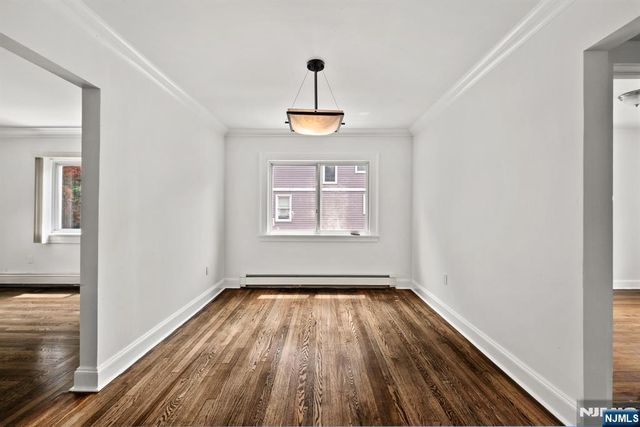 54 Chestnut Avenue, Park Ridge, NJ 07656