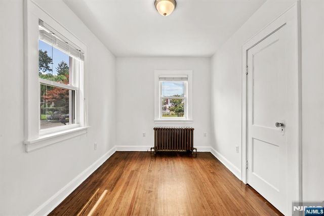 54 Chestnut Avenue, Park Ridge, NJ 07656