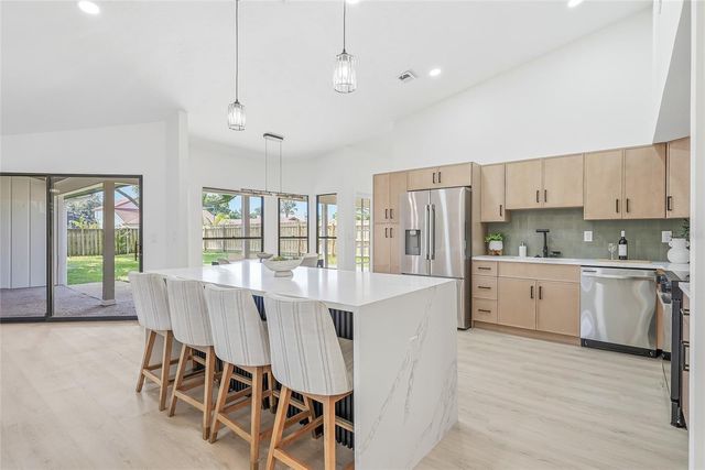 8003 12TH AVENUE NW, Bradenton, FL 34209