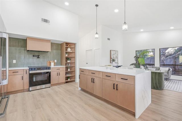 8003 12TH AVENUE NW, Bradenton, FL 34209