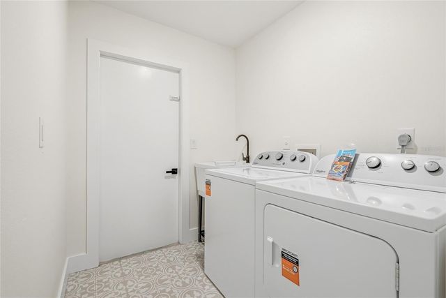 8003 12TH AVENUE NW, Bradenton, FL 34209