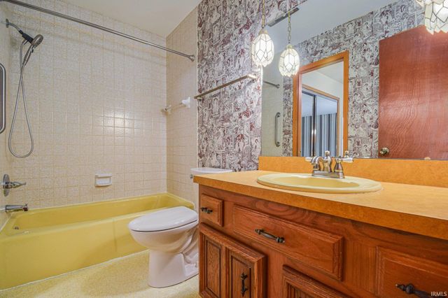 25415 Beth Ann Drive, South Bend, IN 46619