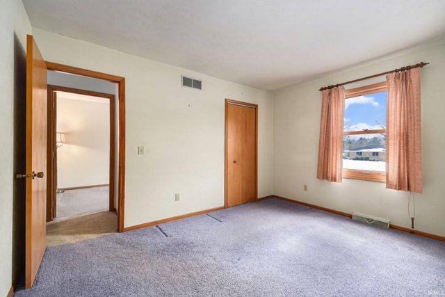 25415 Beth Ann Drive, South Bend, IN 46619