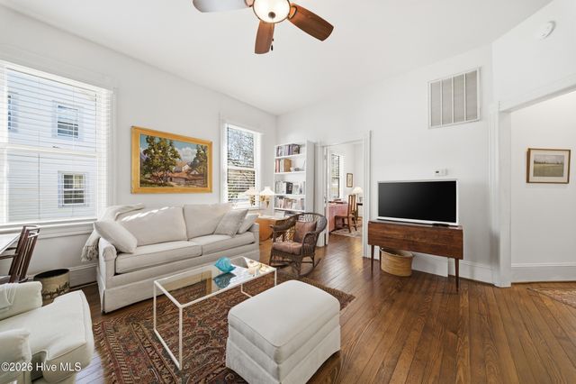 303 E King Street, Edenton, NC 27932