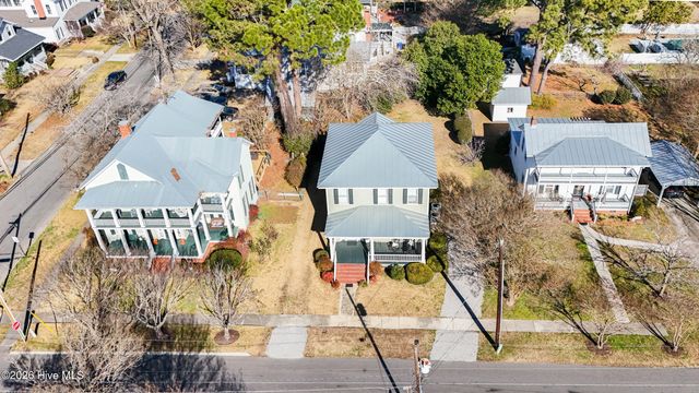 303 E King Street, Edenton, NC 27932