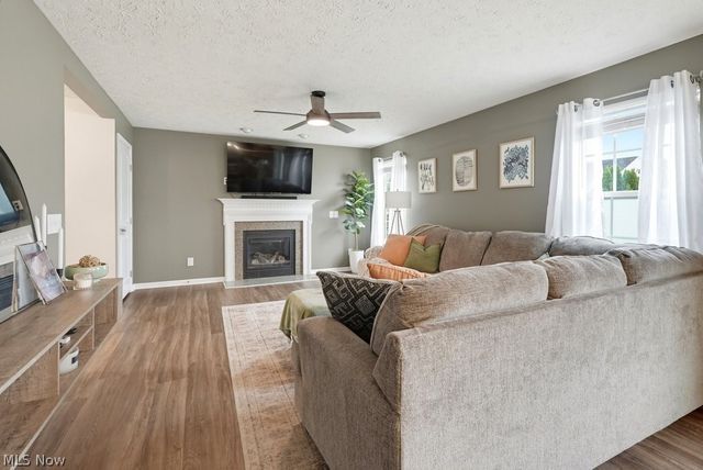 1256 Winter Fern Avenue, Akron, OH 44312