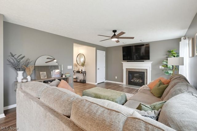 1256 Winter Fern Avenue, Akron, OH 44312