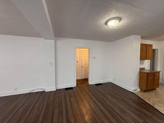 427 Glenwood Avenue, Ypsilanti Twp, MI 48198