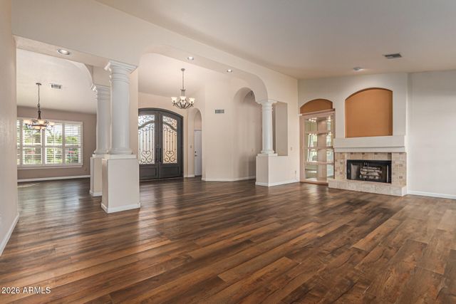 5308 W MISTY WILLOW Lane, Glendale, AZ 85310