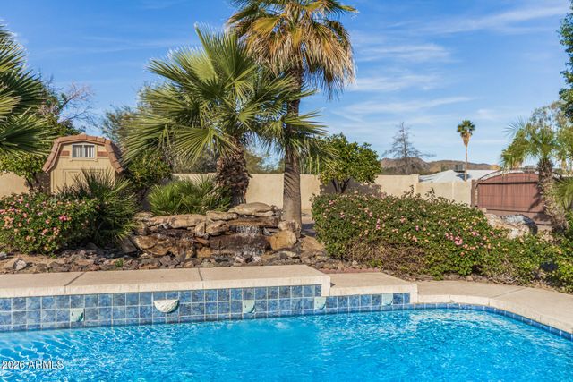 5308 W MISTY WILLOW Lane, Glendale, AZ 85310