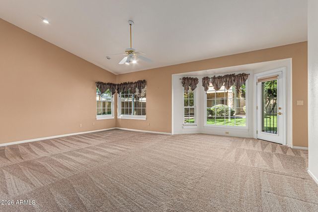 5308 W MISTY WILLOW Lane, Glendale, AZ 85310