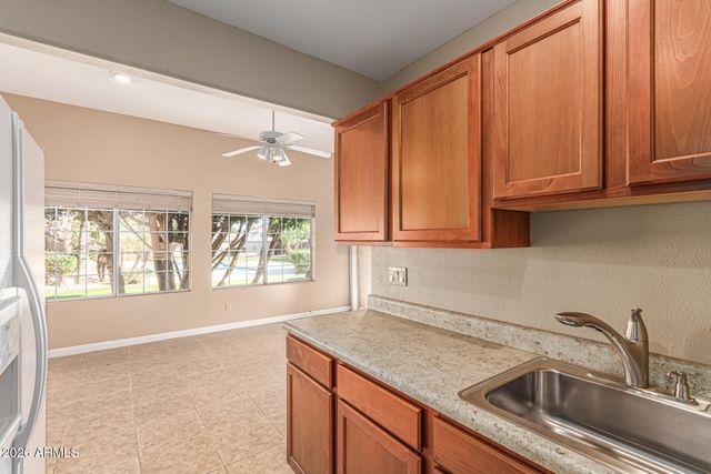 5308 W MISTY WILLOW Lane, Glendale, AZ 85310