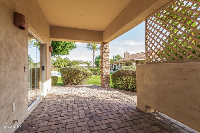 5308 W MISTY WILLOW Lane, Glendale, AZ 85310