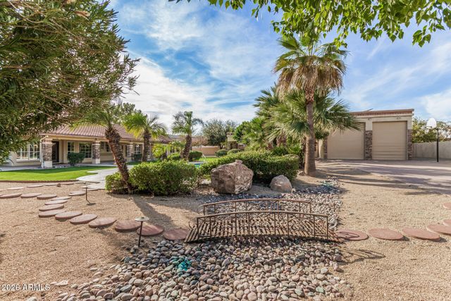 5308 W MISTY WILLOW Lane, Glendale, AZ 85310