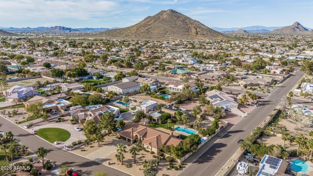 5308 W MISTY WILLOW Lane, Glendale, AZ 85310