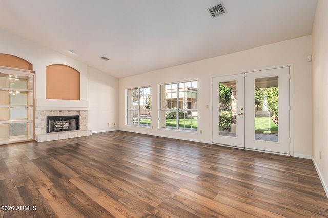 5308 W MISTY WILLOW Lane, Glendale, AZ 85310