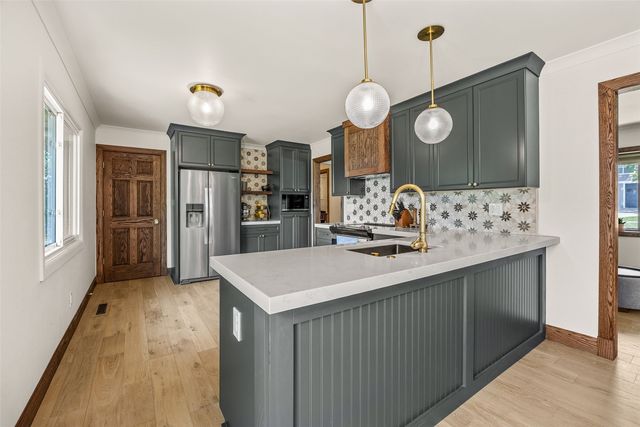 333 E 6th Street, Solon, IA 52333