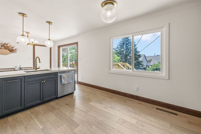 333 E 6th Street, Solon, IA 52333